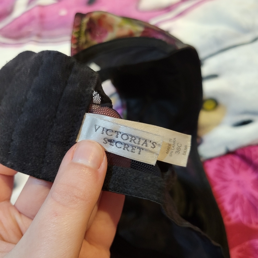 Victoria's Secret Floral Mesh Sheer Underwire Bra | 36C - Picture 6 of 7